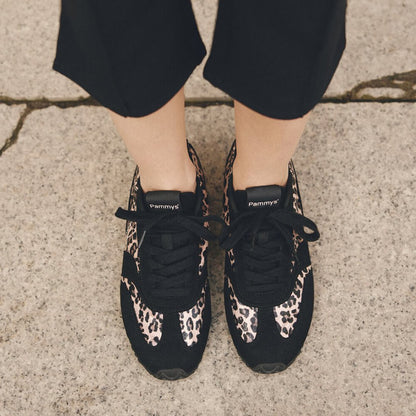 City Frame Sneaker